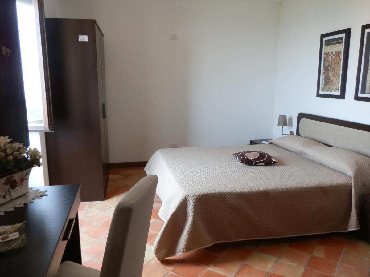 Agriturismo Ai Monaci Montano Antilia Exteriör bild
